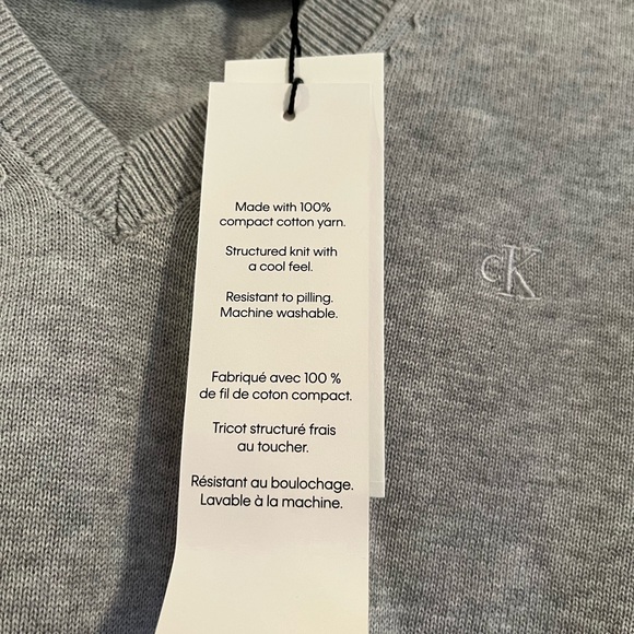 NWT! Calvin Klein v-neck lightweight sweater grey size USM - Picture 5 of 6